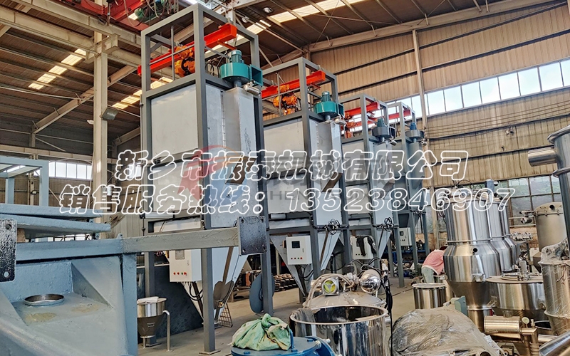 解密鈦白粉噸袋拆包機(jī)，讓你輕松應(yīng)對(duì)粉塵問(wèn)題